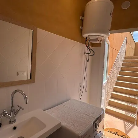 Casa Velarde - *