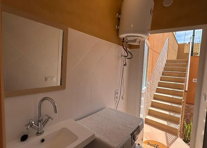 Casa Velarde - *